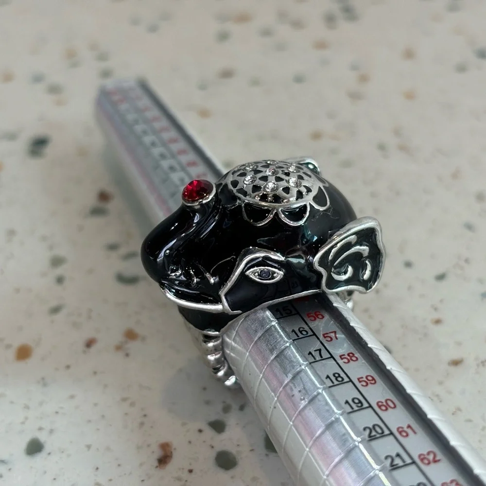 Black Elephant Ring with Stretch‎ Comfort Band
